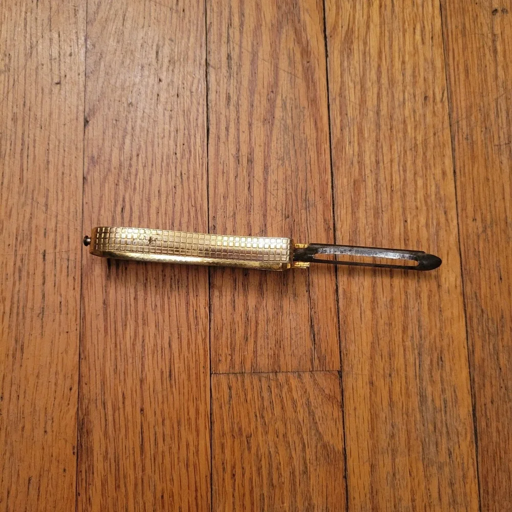EKCO Vegetable Peeler Gold 24KT Gold Plated Siegler Home Heaters VINTAGE Decor